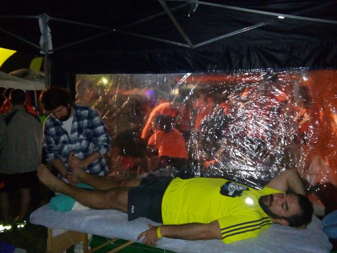 Na tenda aconteceram sessões de Reik e Reflexologia Podal.